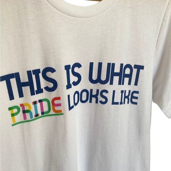 Gilt Pride T Shirt Size Small - Picture 3 of 5